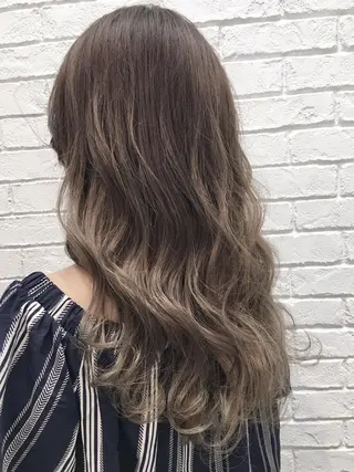 ロング Reve Resort池袋のヘアスタイル