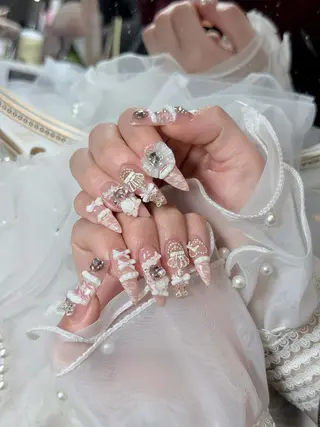 ネイル Julli NailStudioのネイルデザイン