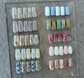 ネイル Color . Iwanoのネイルデザイン