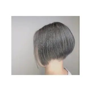 ショート カラー やました りなのヘアスタイル