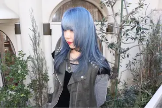 セミロング SHIN レイヤー‪‪カットのヘアスタイル