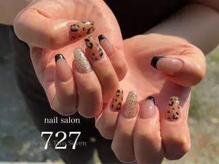 ネイル 727 nailのネイルデザイン