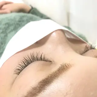 マツエク・マツパ 京都レイヤーカット/ 縮毛矯正/羽柴りくのヘアスタイル