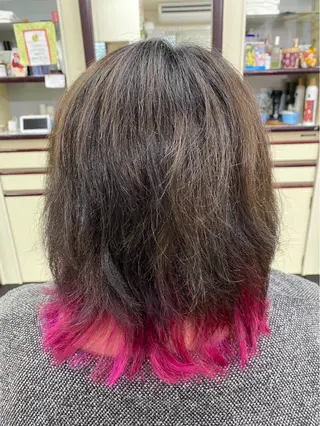 カラー 竹内 秀美のヘアスタイル