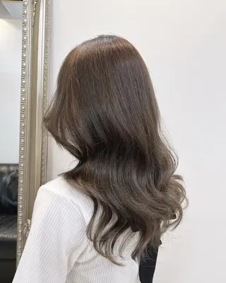 ロング カラー ANKH CROSS 🦋mako🦋のヘアスタイル