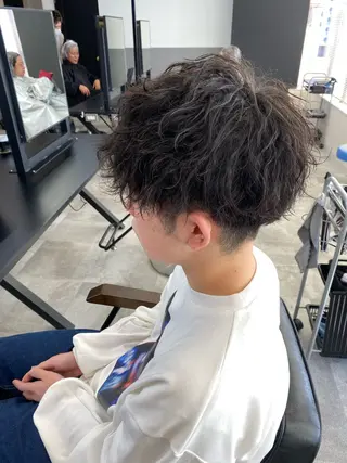 ミディアム ROI 【ロイ】のヘアスタイル