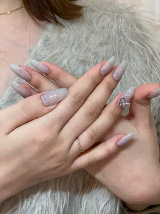 ネイル LEDアイラッシュ ∩_∩アオイのマツエク・マツパデザイン