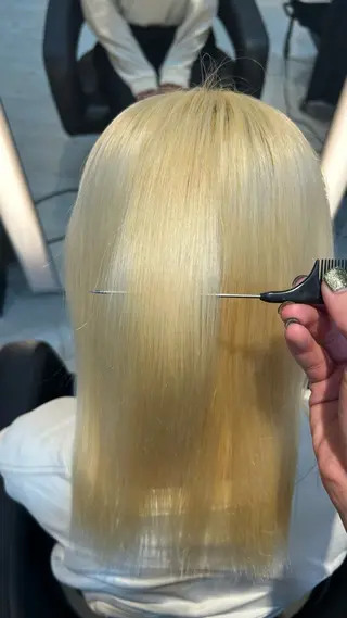 セミロング カラー 有働由良／ハイトーン ／韓国メンズヘアのヘアスタイル