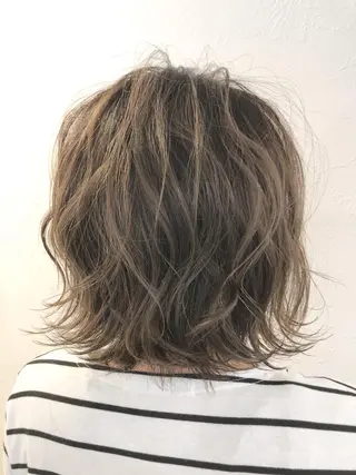 ミディアム カラー m ā l o. マァロのヘアスタイル