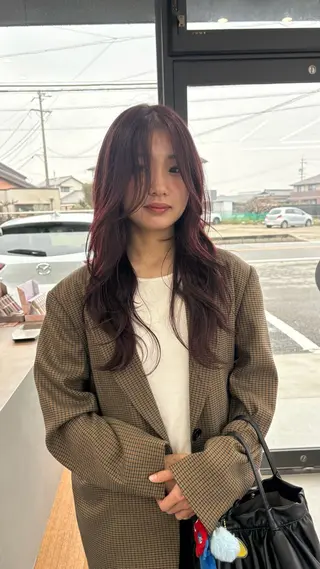 ロング カラー 🪻韓国カット 🤍yuanのヘアスタイル