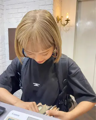 ミディアム land所属・透明感カラー/レイヤ ー🌙Honokaのヘアスタイル