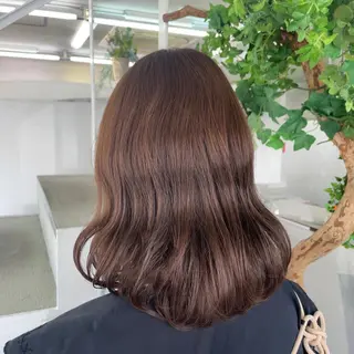 ミディアム カラー 山田 里美のヘアスタイル