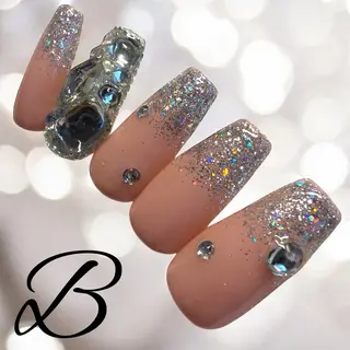 ネイル nailsalon  Trinity所属・K. yu-kaのネイルデザイン