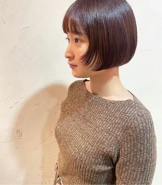 ミディアム 藤井 美歩/赤髪のヘアスタイル