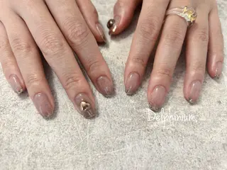 ネイル 岡本 友恵のネイルデザイン