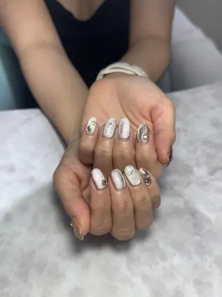 ネイル luz所属・luz 【ﾙｽﾞ】のネイルデザイン