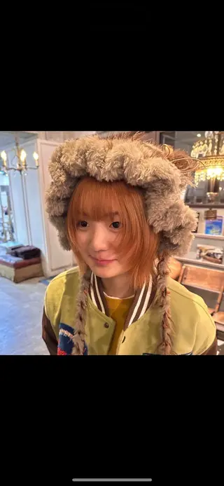 ショート カラー おしゃれハイトーン 💗AKARIのヘアスタイル