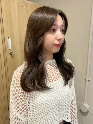 ロング LOREN＋透明感 オリーブhirokoのヘアスタイル