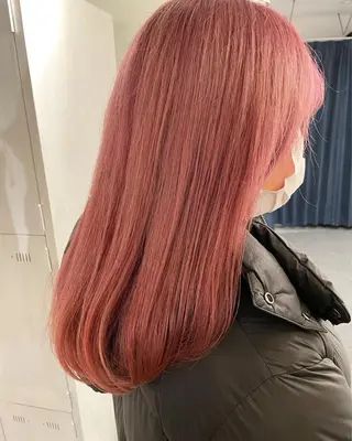 セミロング カラー ハイトーン/レイヤー /ケアブリーチ石川治のヘアスタイル