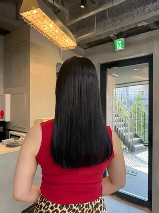 ロング THE AWESUM（オーサム）所属・KURUMI SHIMAのヘアスタイル