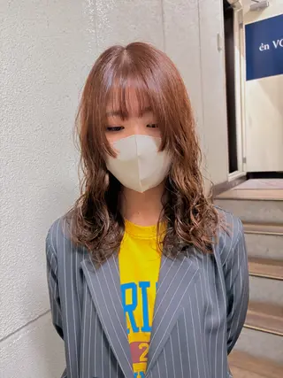 セミロング Miyamoto Yasuchikaのヘアスタイル