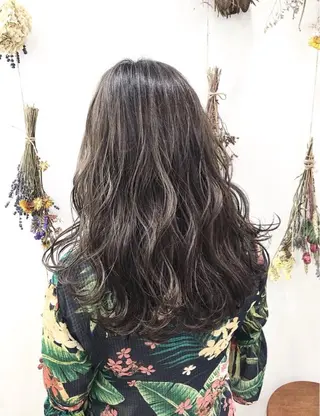 ロング カラー ハイライト特化/艶カ ラー/FUMIYAのヘアスタイル