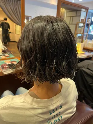 ミディアム パーマ よしだ しおりのヘアスタイル