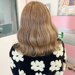 セミロング カラー 🎀ミルクティー/暖 色×レイヤー/マリアのヘアスタイル