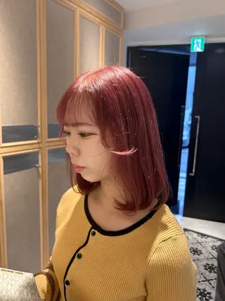 カラー miko🪽地毛風/ ハイトーン/レイヤーのヘアスタイル