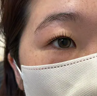 マツエク・マツパ カルフールノア新八柱店所属・重信 優香の眉毛・アイブロウイメージ