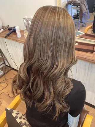 ロング S. RYUTAのヘアスタイル