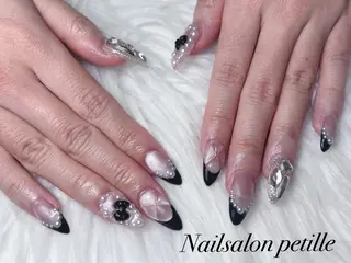 ネイル Nailsalon petille所属・Ｈ azのネイルデザイン