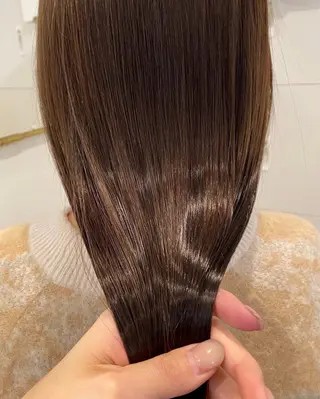 ミディアム 伊波 瑞菜のヘアスタイル