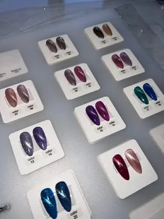 ネイル Viola  . Nailsalonのネイルデザイン