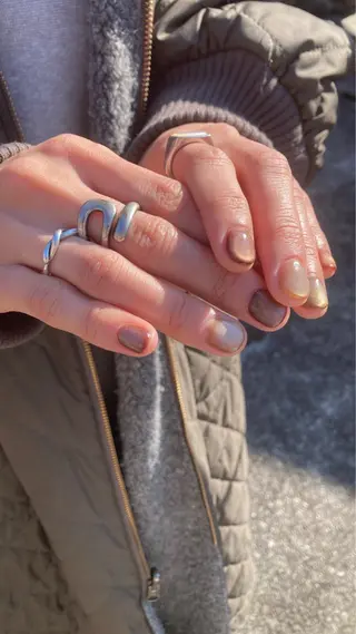 ネイル nailsalon　hue所属・小山 羽奈のネイルデザイン