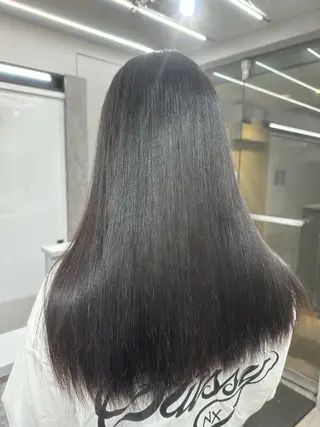 ロング 🖤🤍石川 アイリ🤍🖤のネイルデザイン