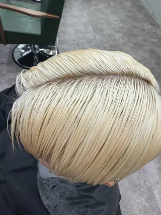 メンズ ハイトーン/ピンク カラー/めい🎀のヘアスタイル