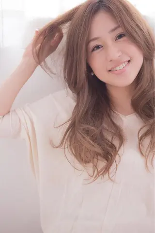 ロング パーマ 山楯 敏章のヘアスタイル