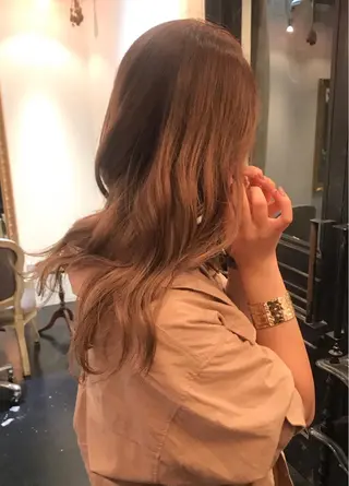 セミロング カラー tonari 梅田、中崎町のヘアスタイル