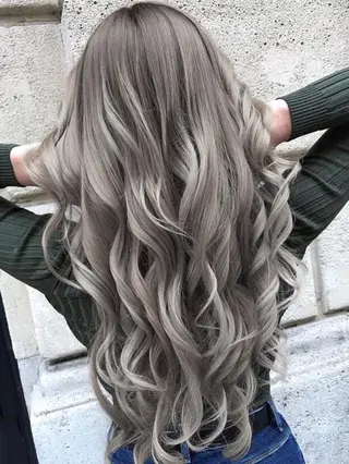 ロング カラー パーマ ヘアアレンジ Device ディバイスのヘアスタイル