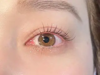 マツエク・マツパ スタイリスト兼 アイリストyuikaのヘアスタイル