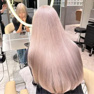 ロング あさひ/透明感 ／ハイトーンのヘアスタイル