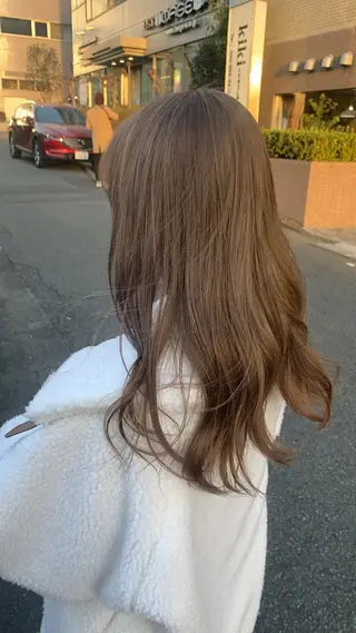 ロング カラー 🌈re-room EIKI🇰🇷のヘアスタイル