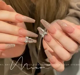 ネイル Hana  NAIL所属・新宿YISInail スカルプ専門店のネイルデザイン