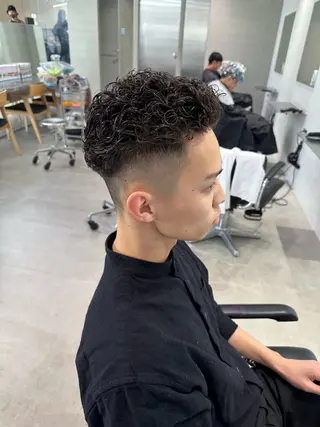 パーマ メンズ 夏果⭐︎fifth 天神 海外風パーマのヘアスタイル