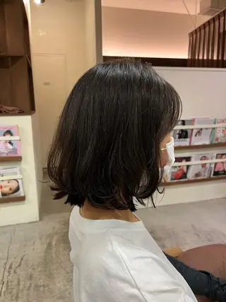 ミディアム 田中 鈴乃のヘアスタイル