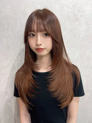 ロング maya レイヤーカットのヘアスタイル