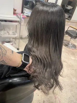 セミロング カラー ギャルの革命児 秀斗のヘアスタイル