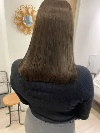 ミディアム カラー モテ髪‎🫧赤み消し カラー表参道きょうこのヘアスタイル