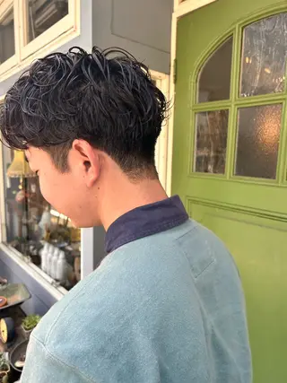 ショート パーマ メンズ 清水千優/パーマ/透 明感カラー/メンズのヘアスタイル